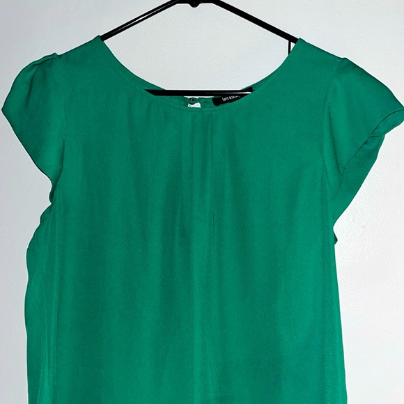 Emerald green blouse, new w/o tags! $10 - Picture 2 of 6